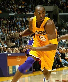 Kobe Shoots the worm.